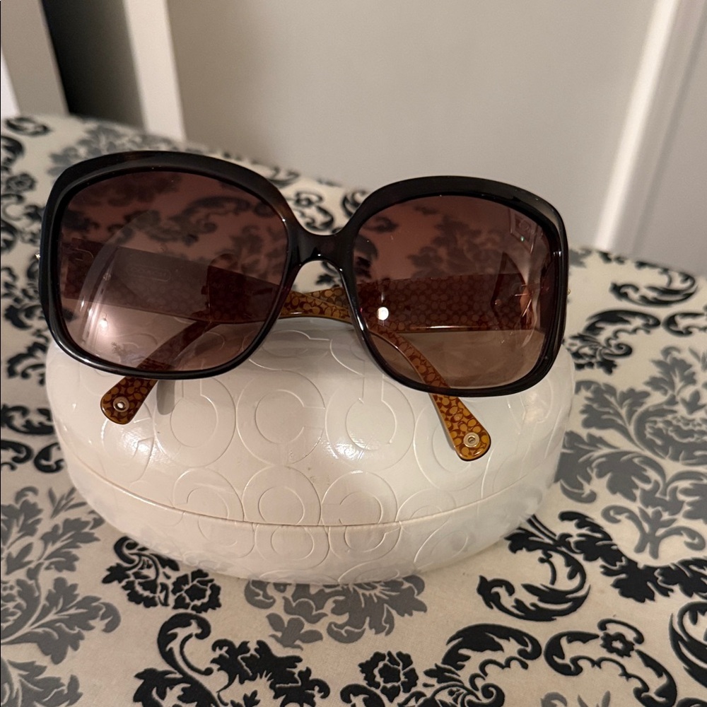 Coach Black and Brown Sunglasses